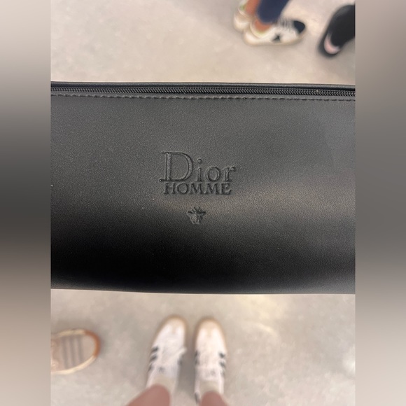 Dior mens dock kit bag, inside Dior tag intact - Picture 2 of 4